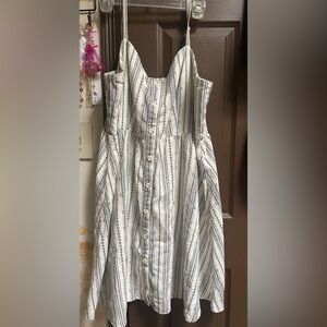 Old Navy Strapless Black and White Dress XL